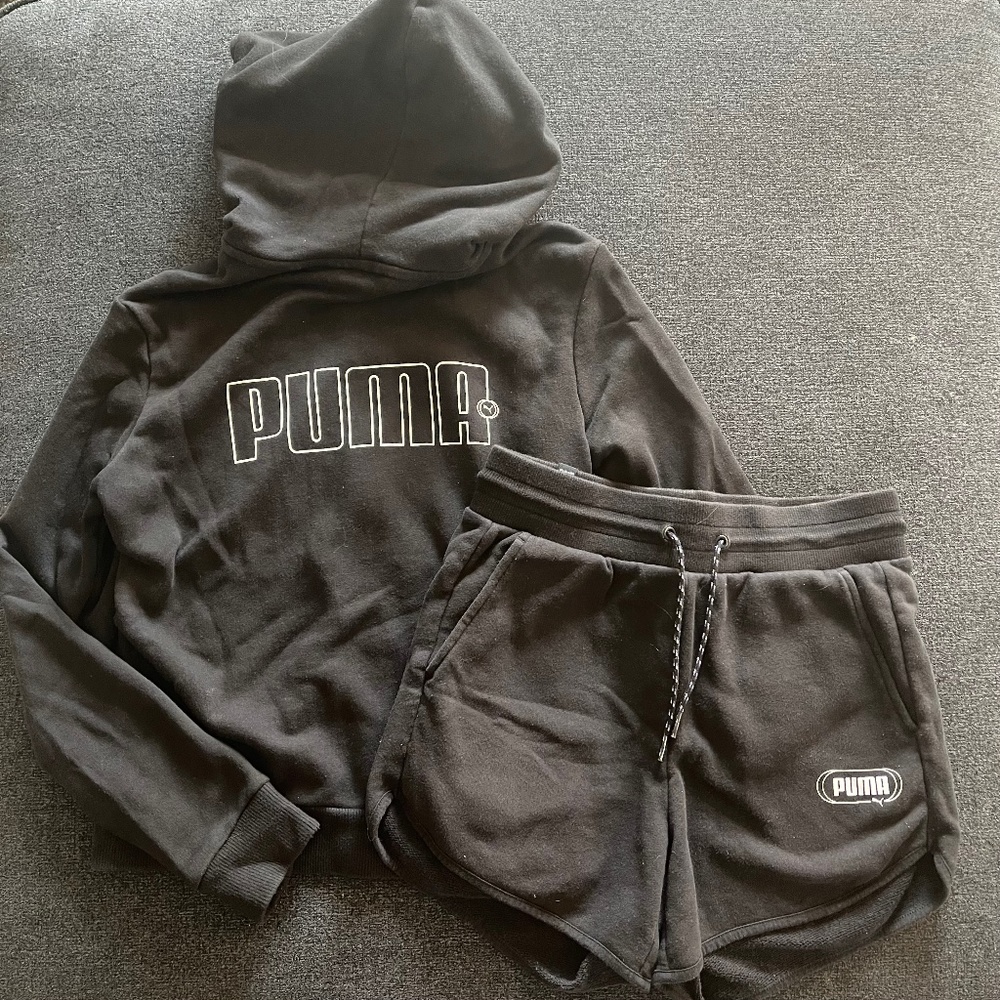 Women’s Puma lounge short set